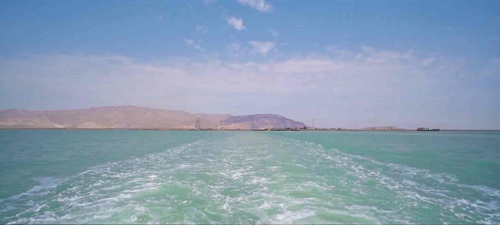 قایق سواری در خلیج فارس